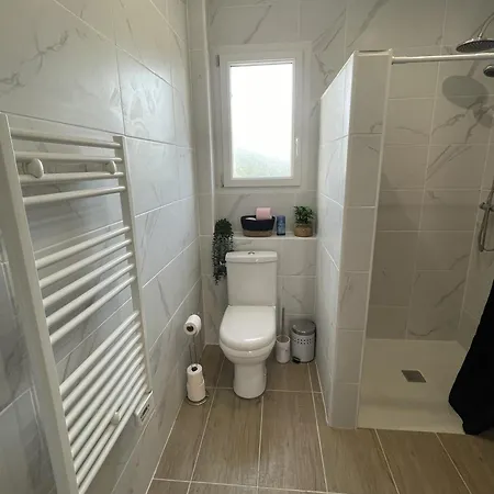 De La Fontaine Avec Jaccuzi 度假居