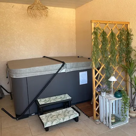 De La Fontaine Avec Jaccuzi *